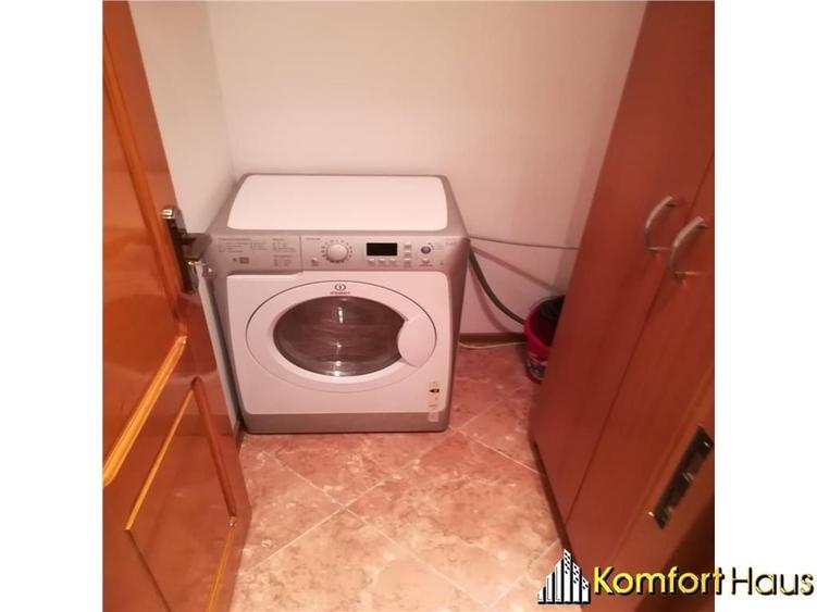 Apartament cu 3 camere decomandat în Ștefan cel Mare