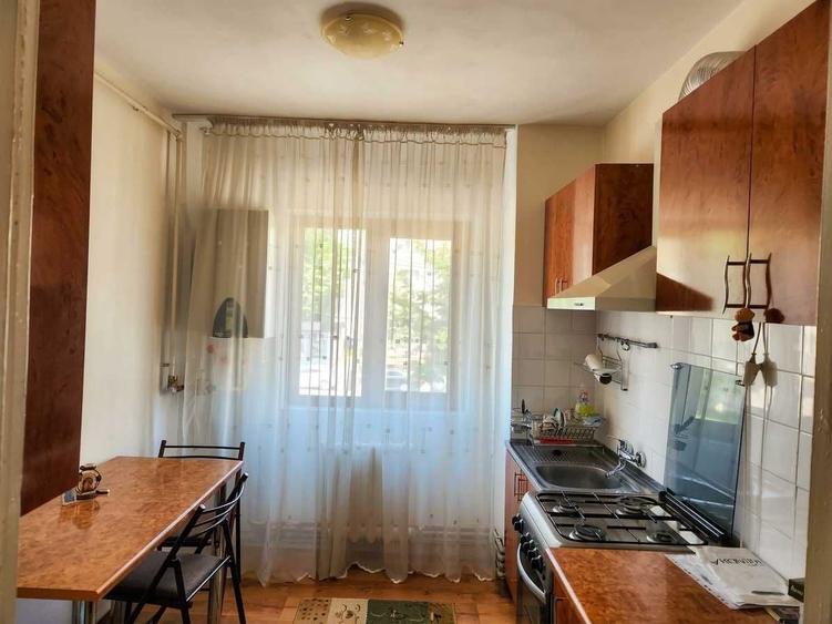 Apartament cu 2 camere semidecomandat în Ultracentral