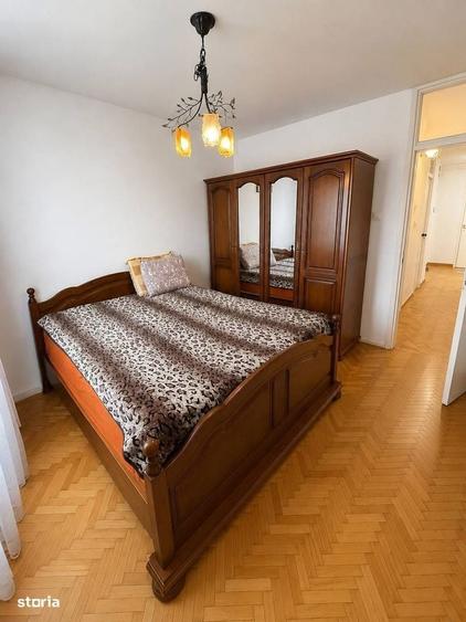 Apartament cu 3 camere decomandat în Ultracentral