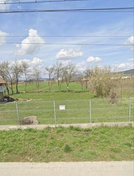 Teren de 6000 mp, în Bonț