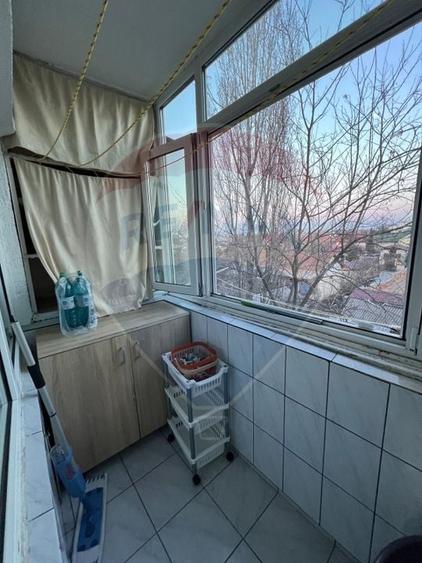 Apartament cu 2 camere semidecomandat, mobilat în Gară