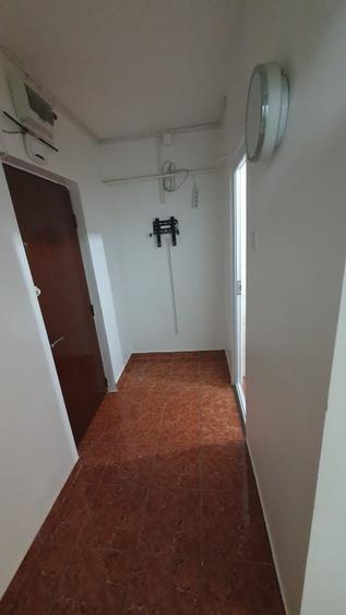 Apartament cu 2 camere decomandat în Sârbi