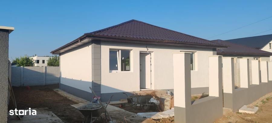 Casă cu 3 camere cu Teren 280 Mp în Central