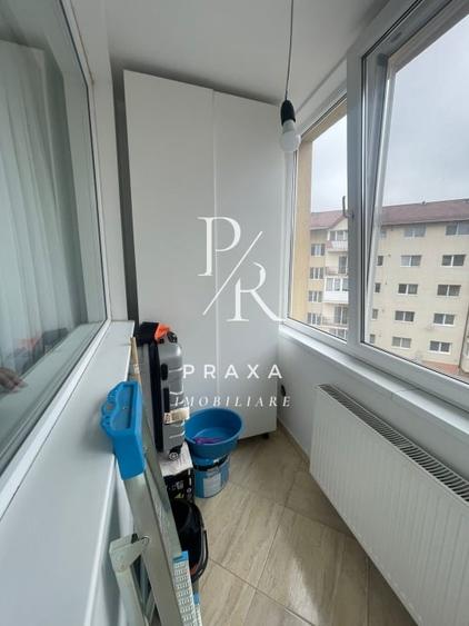 Apartament cu 4 camere semidecomandat, mobilat în Florești