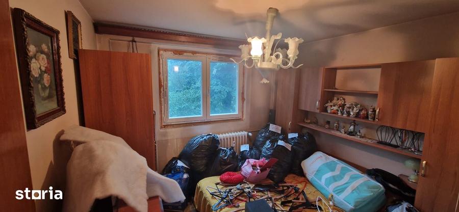 Apartament cu 2 camere decomandat în Drumul Taberei