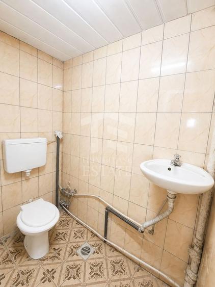 Casă individuală cu 4 camere cu Canalizare în Central