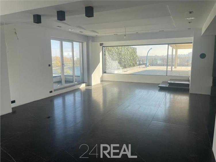 Apartament cu 2 camere decomandat în Tei