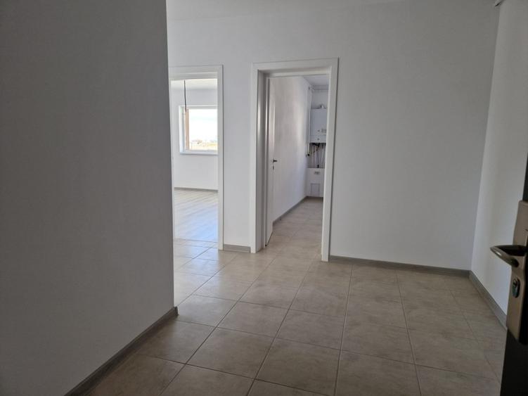 Apartament cu 2 camere decomandat în Sânpetru