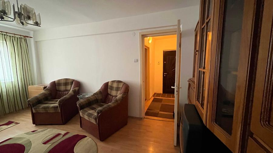 Apartament cu 3 camere decomandat în Dorobanți 1