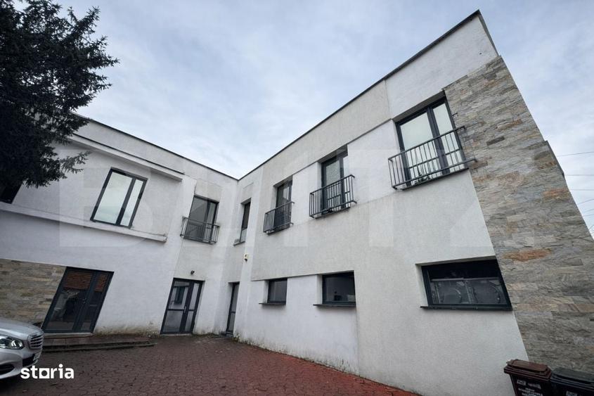 Casă cu 4 camere decomandat cu Teren 987 Mp în Central
