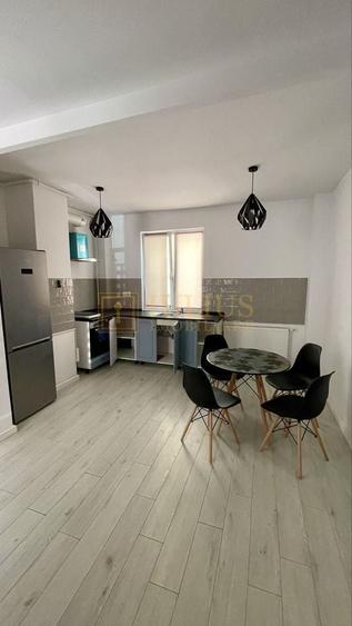 Apartament cu 2 camere nedecomandat, mobilat în Aradului