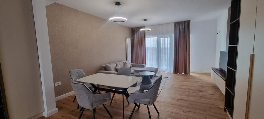 Apartament cu 3 camere decomandat în Nord