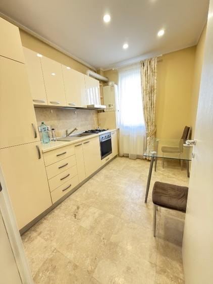 Apartament cu 3 camere decomandat, mobilat în Timișoara