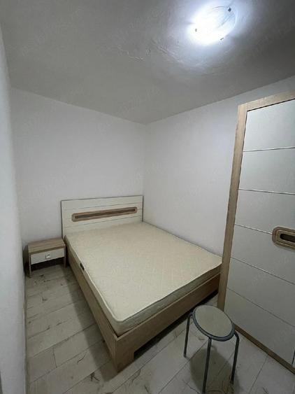 Apartament cu 2 camere decomandat în Craiovița Nouă