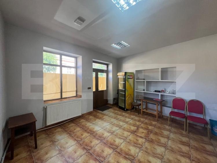Birou, de 26 mp, în Central