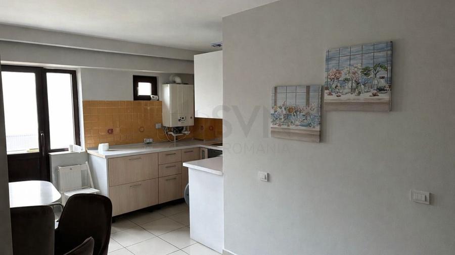 Apartament cu 3 camere decomandat, mobilat în P-ța Unirii