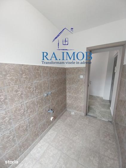 Apartament cu 2 camere nedecomandat în Malu Roșu