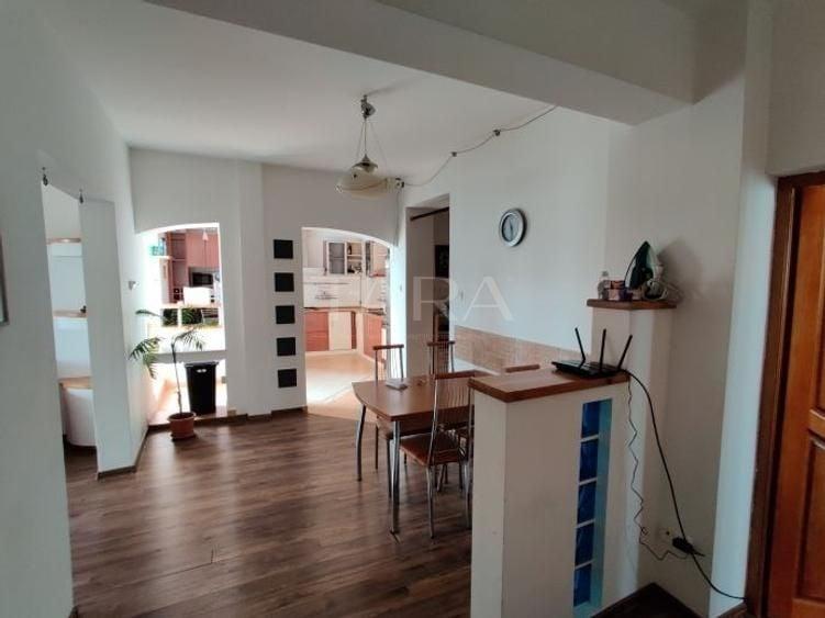 Apartament cu 4 camere decomandat, mobilat în Zorilor