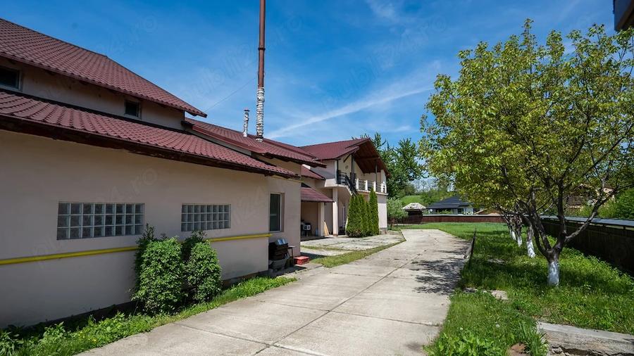 Spațiu comercial, de 800 mp, în Central