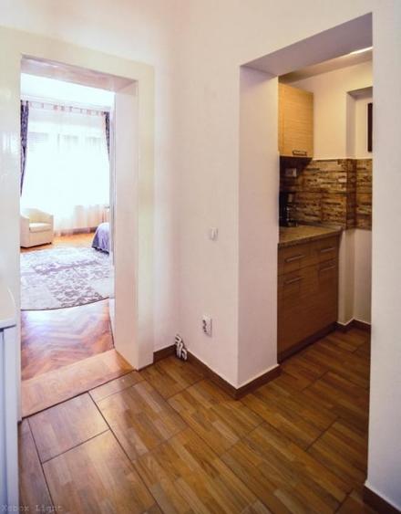 Apartament cu 2 camere, mobilat în Ultracentral