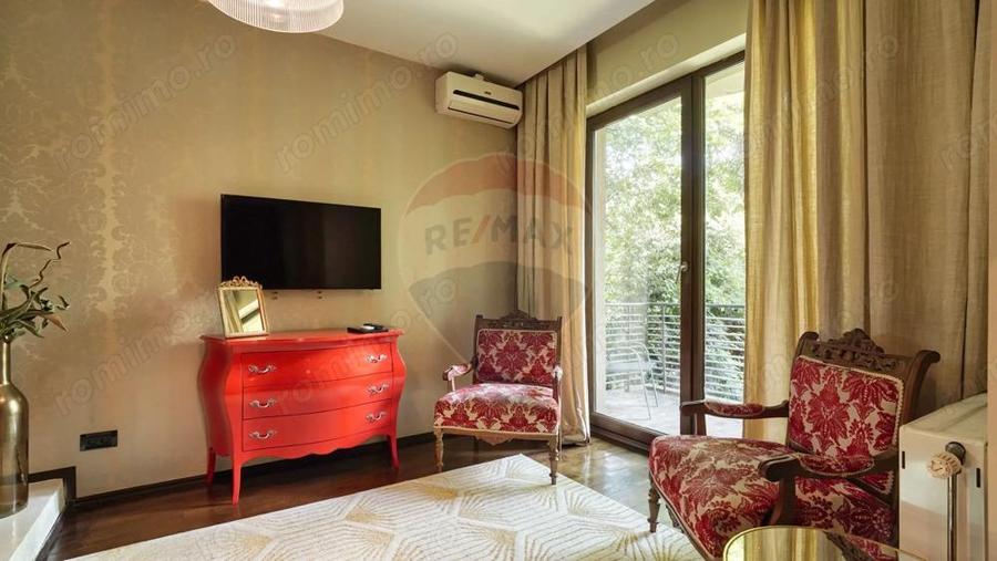 Proprietate de vanzare Cladire premium pe drumul spre Poiana Bra?ov - 16