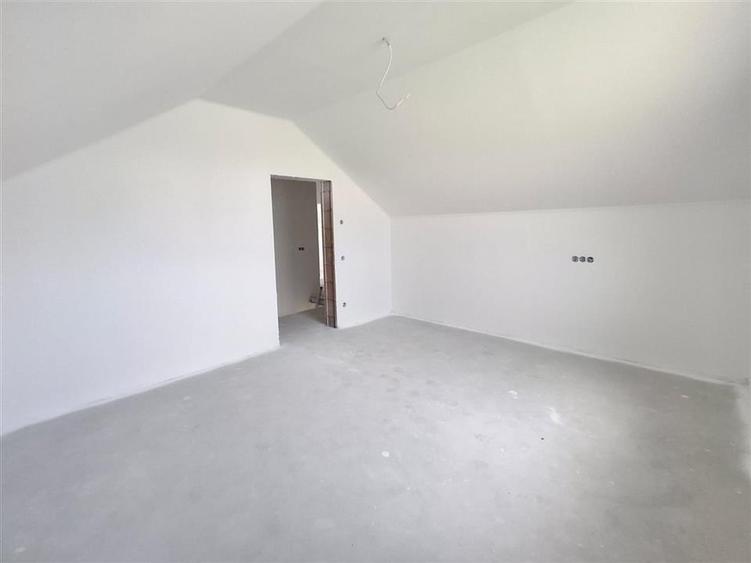 Casa individuala 6 camere 3 bai 500mp teren zona Calea Cisnadiei - 13