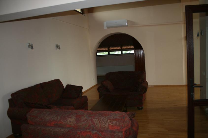 Vanzare vila superba D+P+1+M gradina garaj piscina teren 2500mp Pipera padure - 22