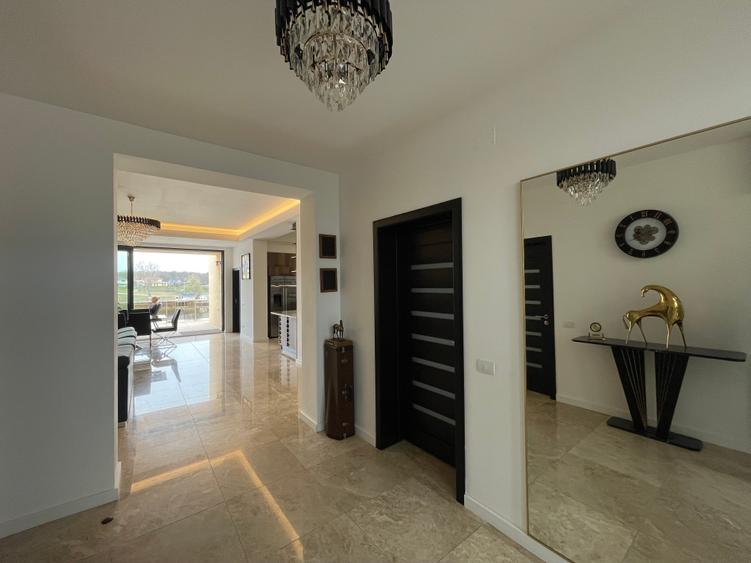 Vanzare VILA la cheie 338 mp  teren 800 mp - pe malul lacului Laguna Verde - 16