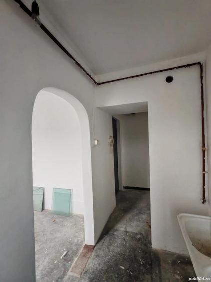 Rapsodiei, 2 camere nedecomandat, etaj 4,plus uscatorie ,ocupabil,pret 42.000 euro - 3