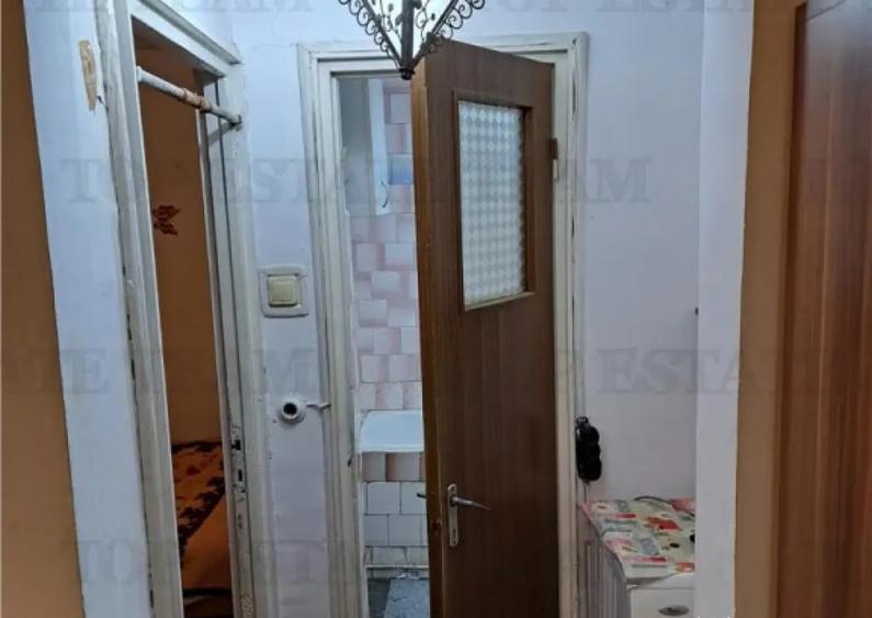 Apartament 2 camere centrala proprie metrou Lujerului - 1