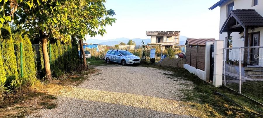 Lot pentru casa in zona foarte linistita si usor accesibila Lot pentru casa in zona foarte linistita si usor accesibila