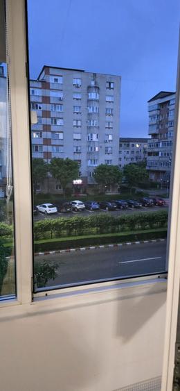 Apartament Modern si Spatios pe Calea Bucuresti 4 camere et 2 - 2
