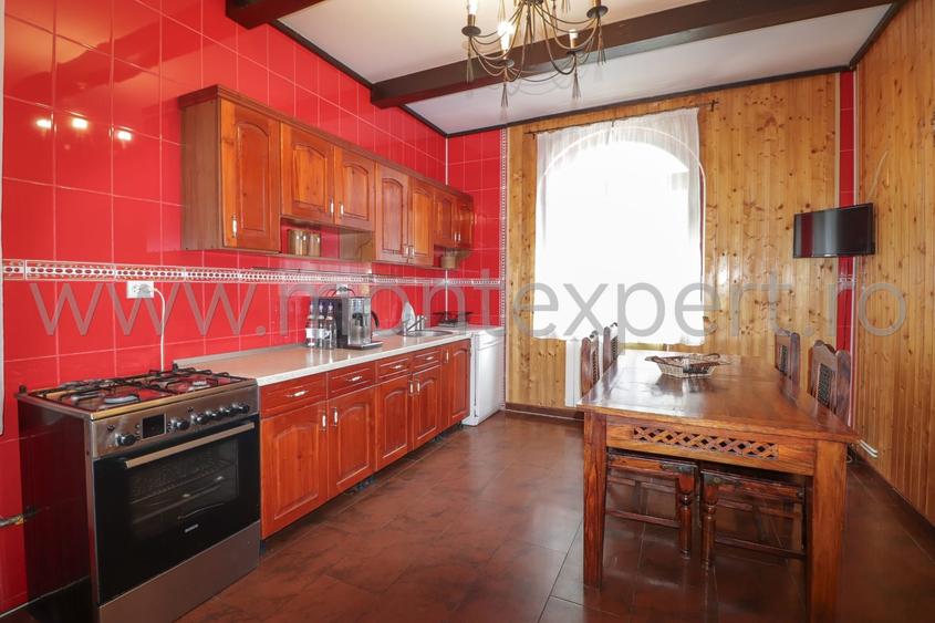 Pensiune de vânzare în Sinaia – proprietate premium cu 7 camere, teren generos! - 9