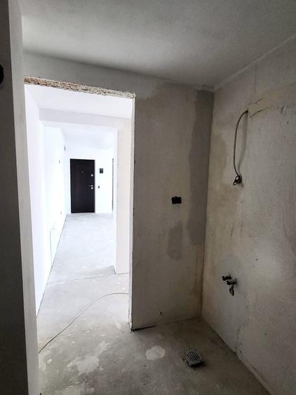 Apartament cu 3 camere decomandat în Dumbrăvița