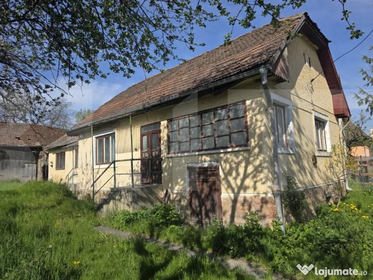Casă cu 4 camere cu Teren 1210 Mp în Valea Crișului