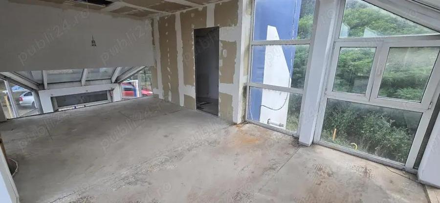 Re?i?a, Spa?iu Comercial, teren 868 mp., zona triaj OMV - 5