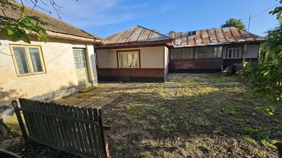 Casa de vanzare+Teren 1000mp - 1