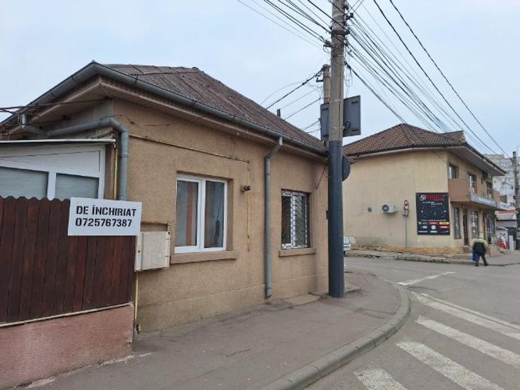 Ofer spre inchiriere spatiu (casa), Bd Bratianu intre CORA si LIDL - 5