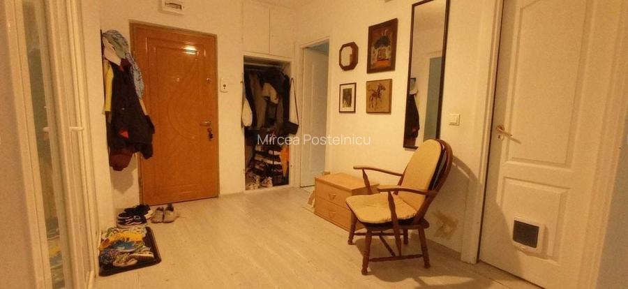 Apartament 3 camere 68mp, boxă, loc parcare, Dărmănești-Piatra Neamț
