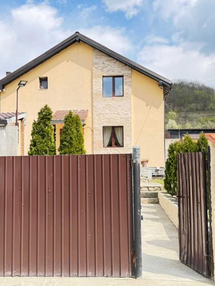 Casa de vanzare Eselnita - 2