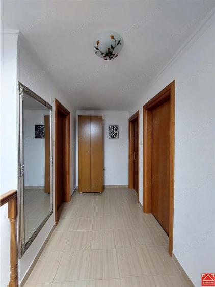 Casa mare pentru 2 familii sau pentru afacere - 10