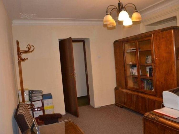 ARMENEASCA - UNIVERSITATE  - 6 camere stradal, locatie deosebita - 12