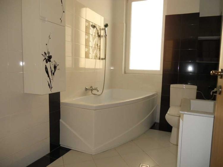 Apartament cu 2 camere decomandat în Turnișor