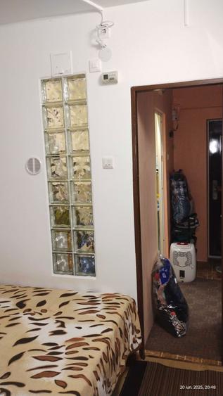 Camera camin de vinzare - 1