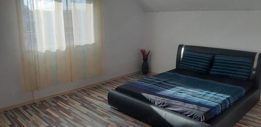 Vind casa si garaj - 2