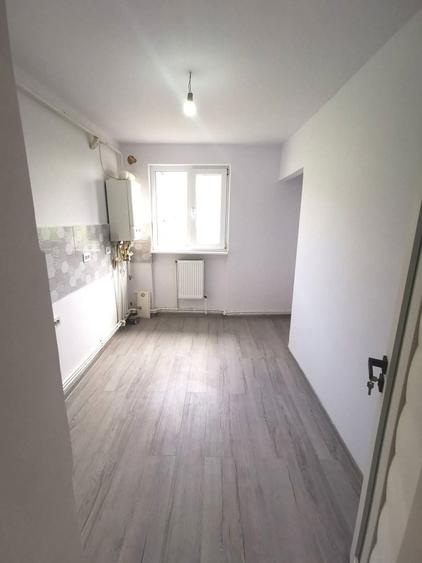 Apartament 2 camere decomandat,zona Centrala, renovat recent - 6