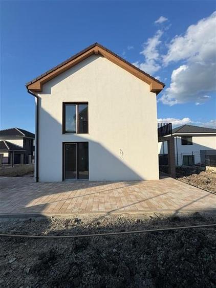 Casa Individuala + Garaj situata in Chinteni - 9