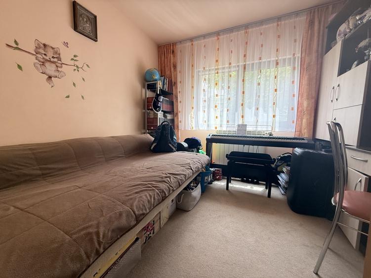 Apartament 3 camere, decomandat, 65 mp utili  - Girocului - 4
