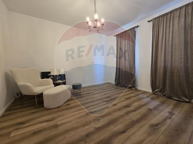 DE INCHIRIAT Casă / Vilă în Otopeni - 11