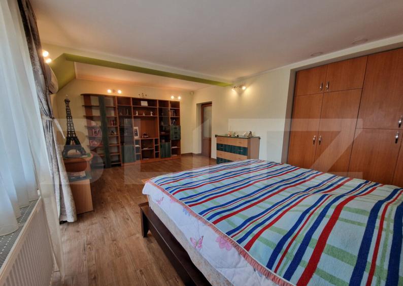 Casa deosebita individuala cu spatiu comercial ,se vand imp - 32